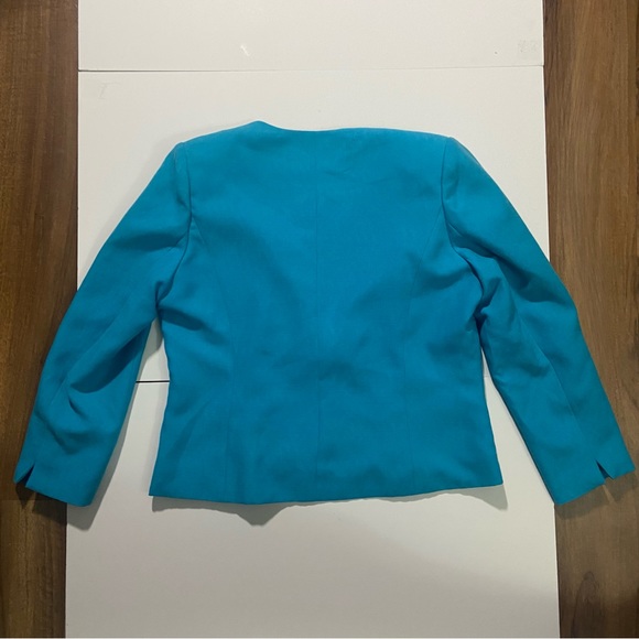 Turquoise/ teal clasp blazer with bow detail size 16 PERFECT CONDITION - Picture 4 of 6